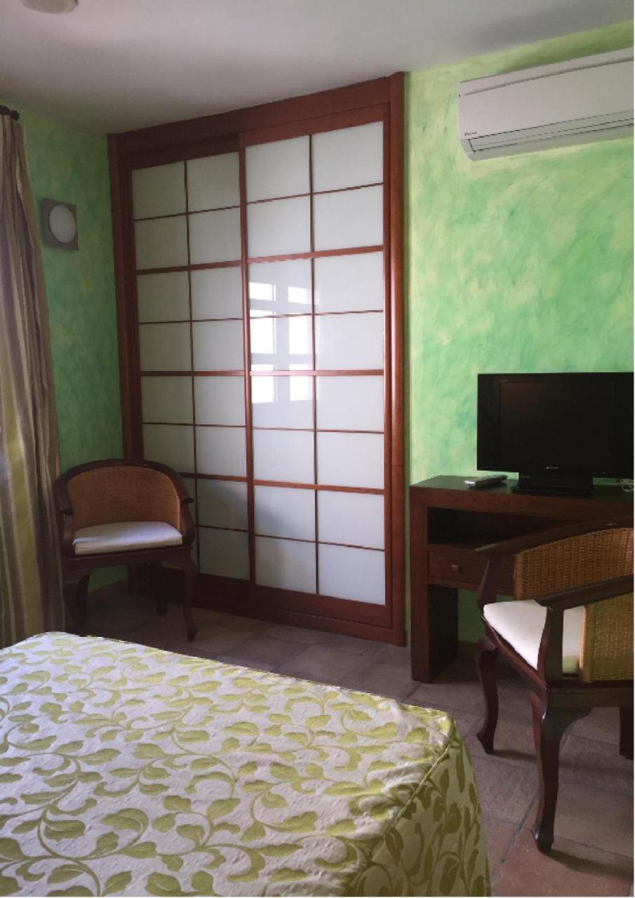 El Soportal De Uceda Hotel Ngoại thất bức ảnh